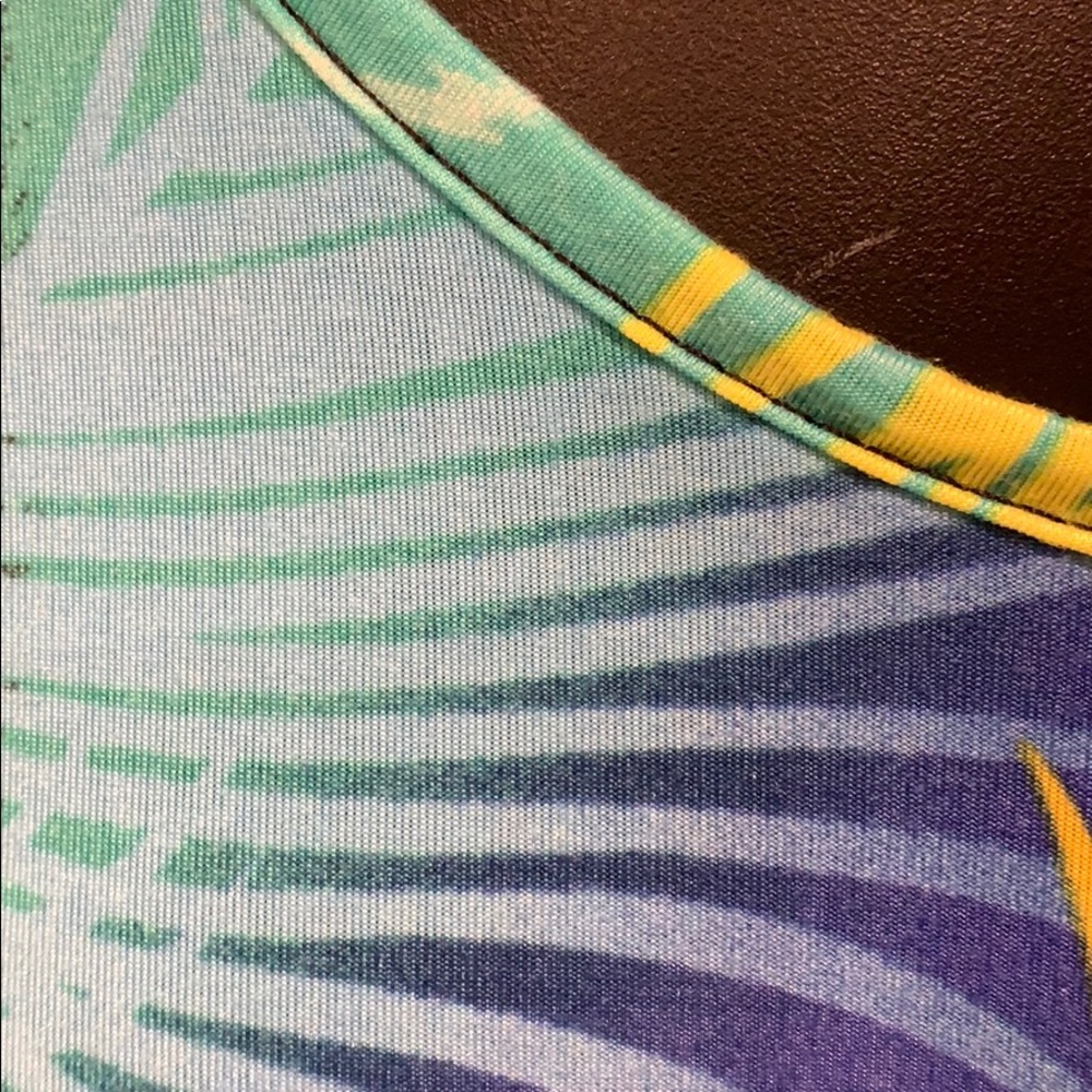 Fun top - Picture 5 of 6